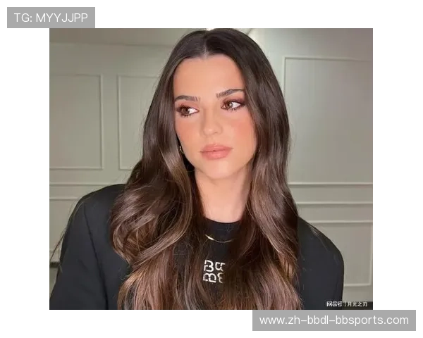 英超球员及其女友生活揭秘与关注热点