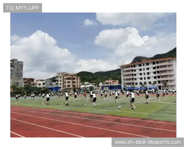 足球行业联赛推动专业人士参与足球运动的创新路径